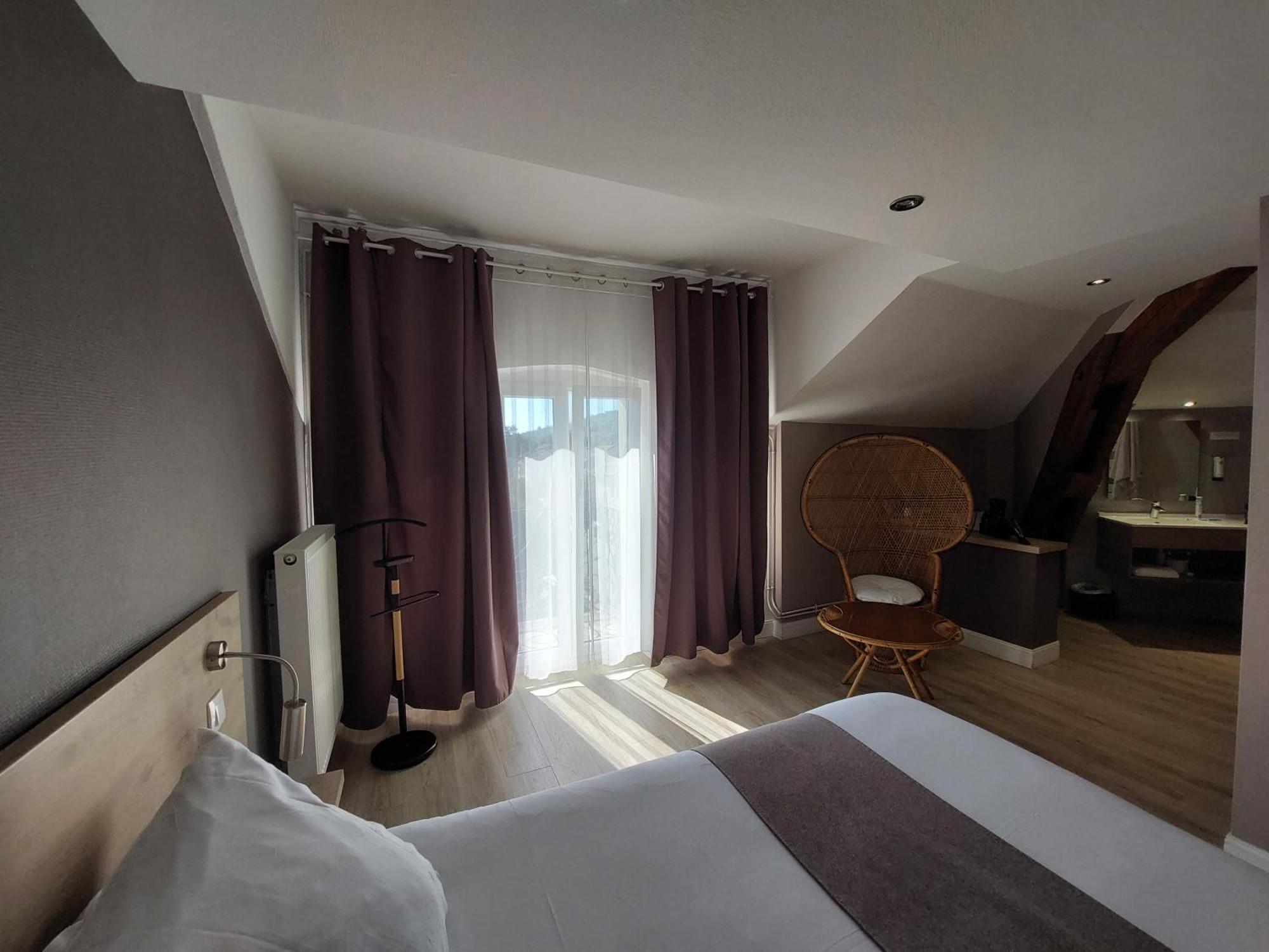 Logis Auberge Des Voyageurs Vandieres  Bagian luar foto