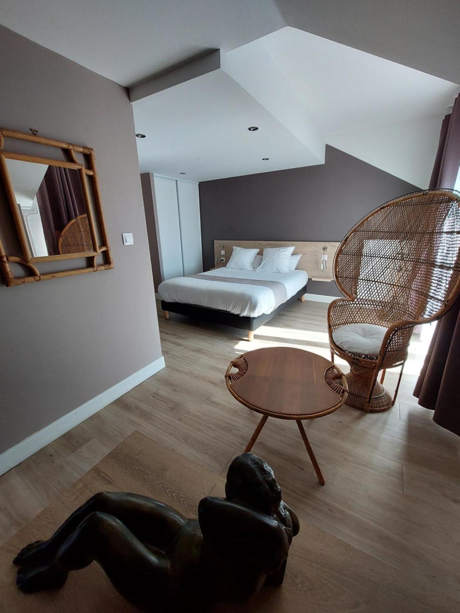 Logis Auberge Des Voyageurs Vandieres  Bagian luar foto